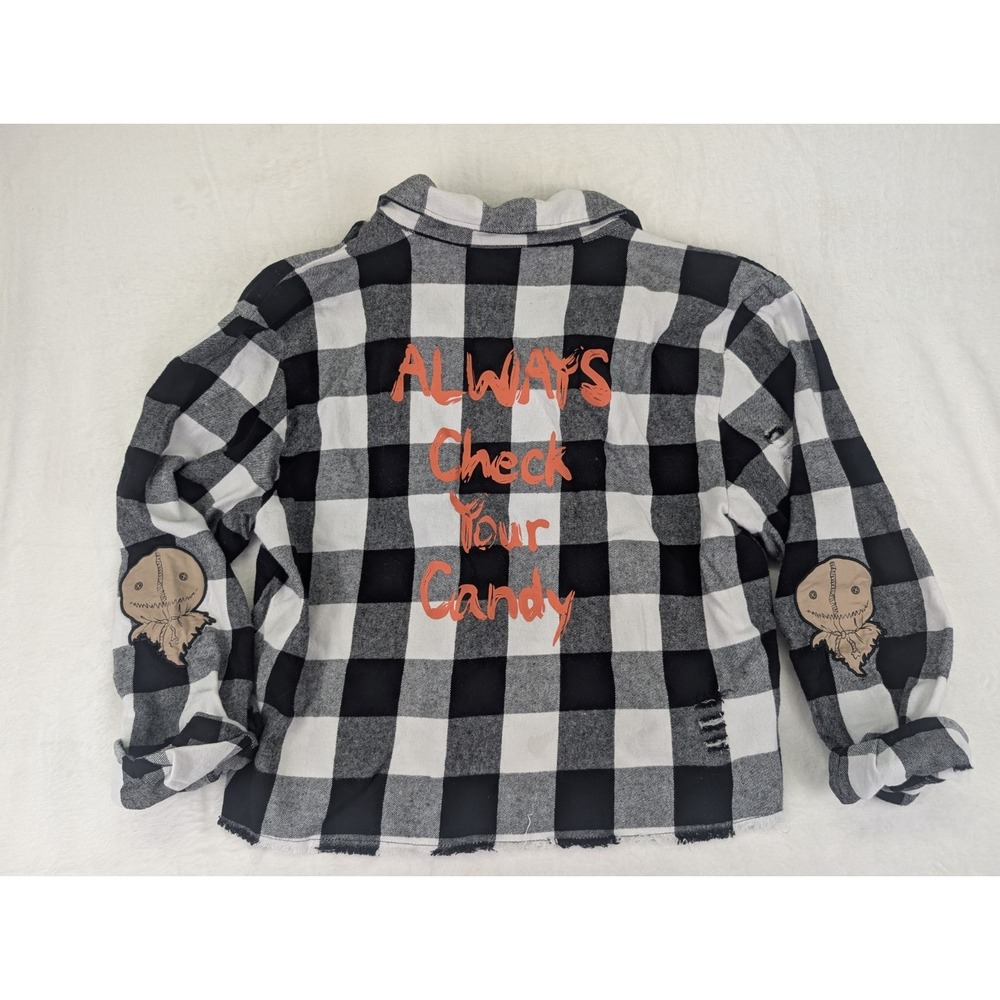 Trick or Treat Sam Crop Flannel Shirt XL Spirit Halloween Plaid Distressed Patch